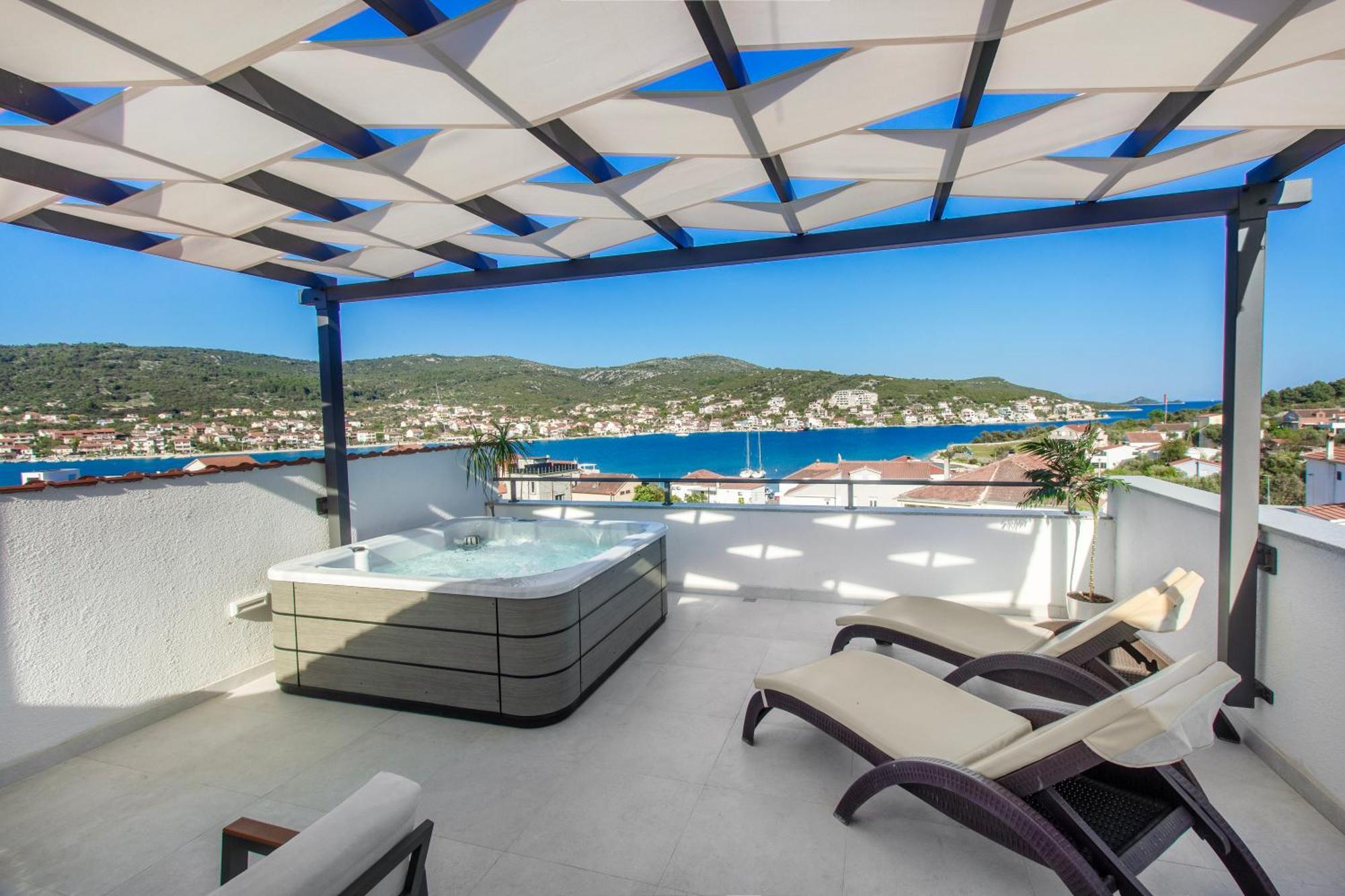 Villa Dalmatian Child With Swimming Pool, Close To The Beach Vinišće Zewnętrze zdjęcie